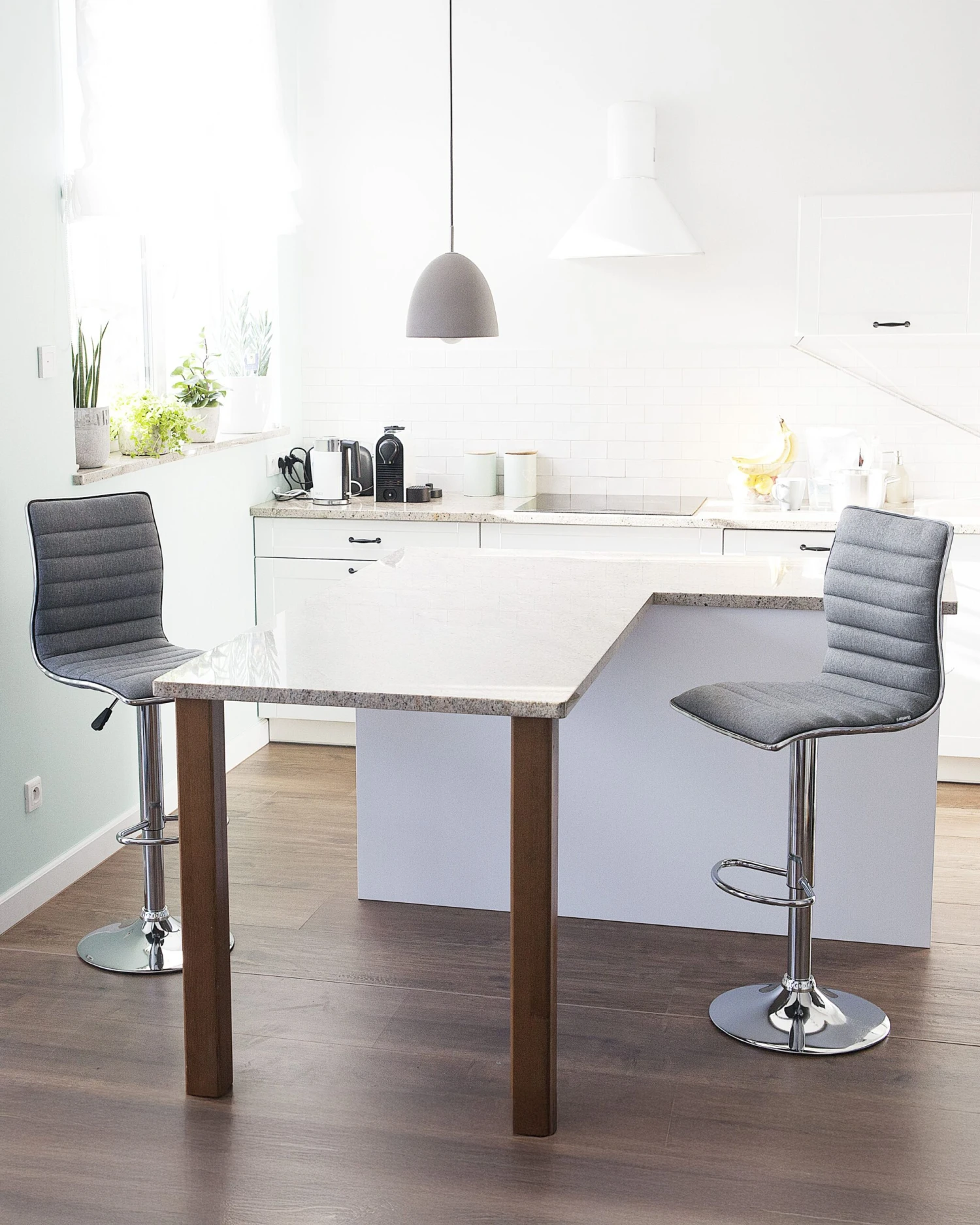 Set Di 2 Sgabelli Da Bar Tessuto Grigio LUCERNE 4 Set Di 2 Sgabelli Da Bar Tessuto Grigio LUCERNE - immagine 2