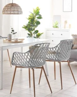 Set Di 2 Sedie Da Pranzo Grigio Chiaro E Legno Chiaro NASHUA 11 Set Di 2 Sedie Da Pranzo Grigio Chiaro E Legno Chiaro NASHUA -Beliani undef src sa picid 775288 type color image