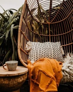 Poltrona Sospesa In Rattan Sintetico Color Naturale Con Piedistallo CASOLI 19 Poltrona Sospesa In Rattan Sintetico Color Naturale Con Piedistallo CASOLI -Beliani undef src sa picid 784138 type whitesh image