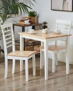 Set Di 2 Sedie Legno Chiaro E Bianco BATTERSBY 13 Set Di 2 Sedie Legno Chiaro E Bianco BATTERSBY -Beliani undef src sa picid 785907 type color image