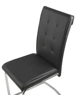 Set Di 2 Sedie Ecopelle Nero ROVARD 16 Set Di 2 Sedie Ecopelle Nero ROVARD -Beliani undef src sa picid 790119 type whitesh image