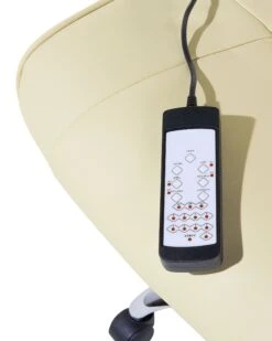 Poltrona Da Ufficio Massaggiante Ecopelle Beige COMFORT II 20 Poltrona Da Ufficio Massaggiante Ecopelle Beige COMFORT II -Beliani undef src sa picid 793110 type whitesh image