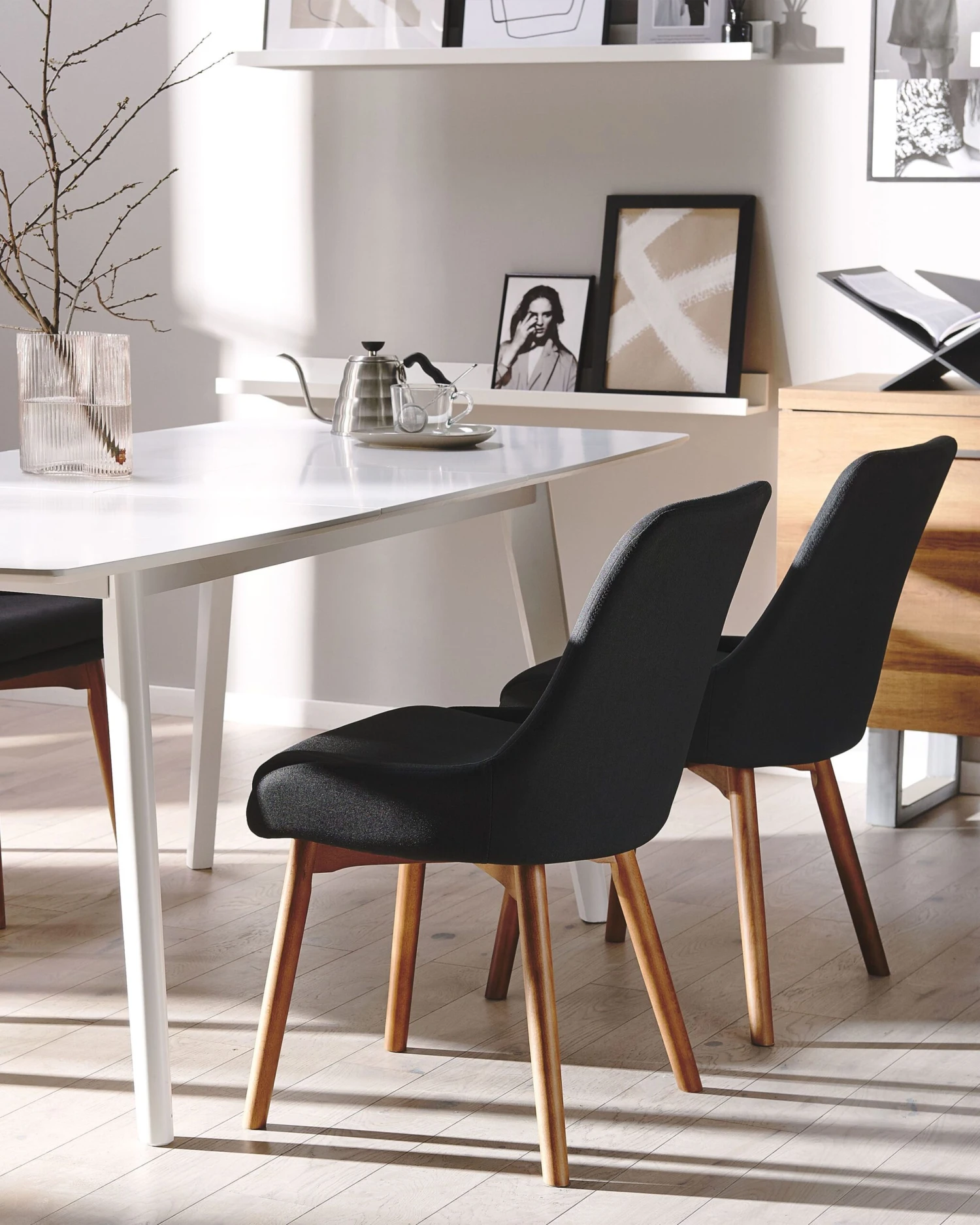 Set Di 2 Sedie Da Pranzo Tessuto Nero MELFORT 4 Set Di 2 Sedie Da Pranzo Tessuto Nero MELFORT - immagine 2