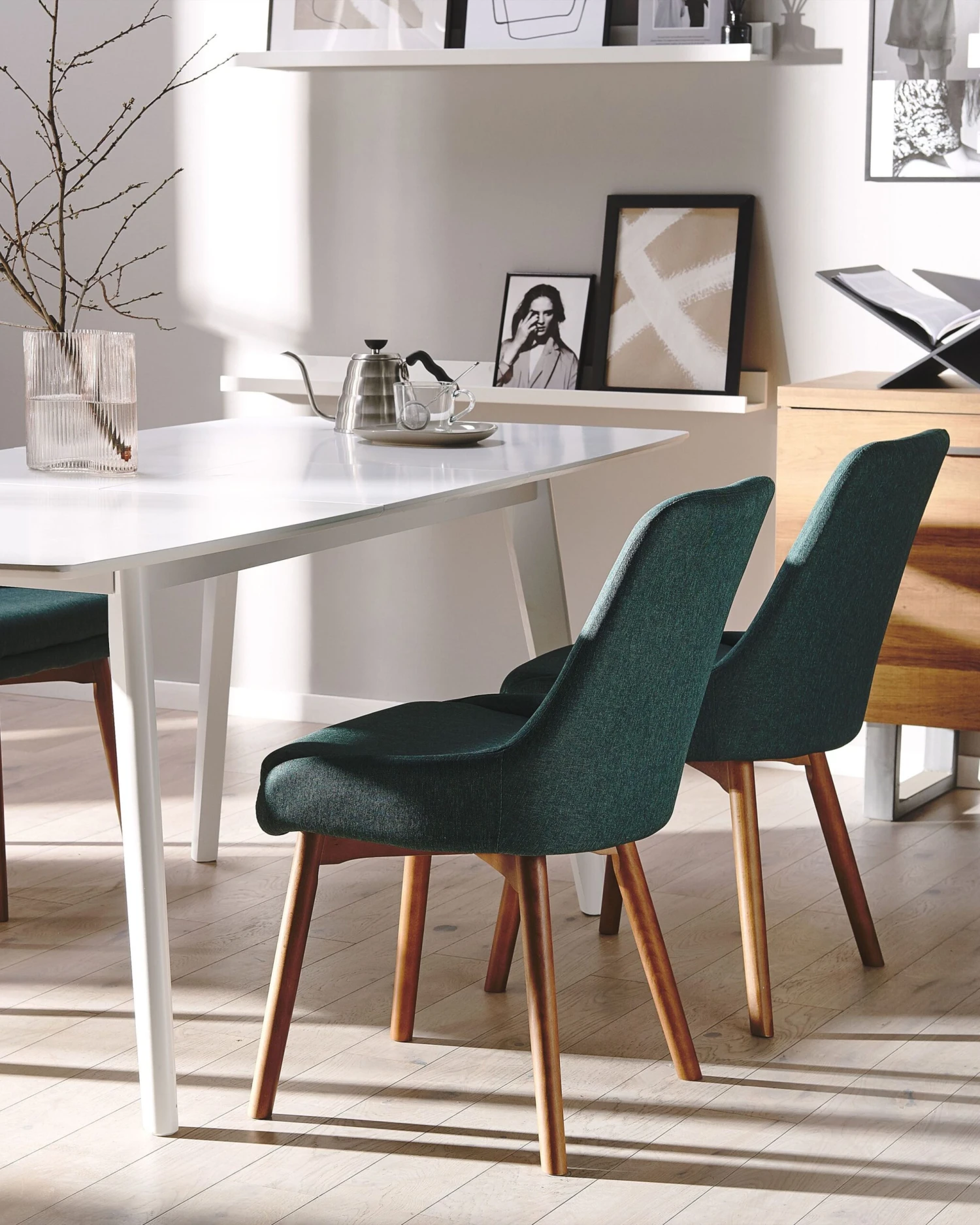 Set Di 2 Sedie Da Pranzo Tessuto Verde MELFORT 4 Set Di 2 Sedie Da Pranzo Tessuto Verde MELFORT - immagine 2