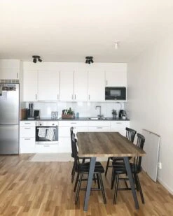 Tavolo Da Pranzo Legno Scuro 160 X 90 Cm WITNEY 15 Tavolo Da Pranzo Legno Scuro 160 X 90 Cm WITNEY -Beliani undef src sa picid 800280 type whitesh image