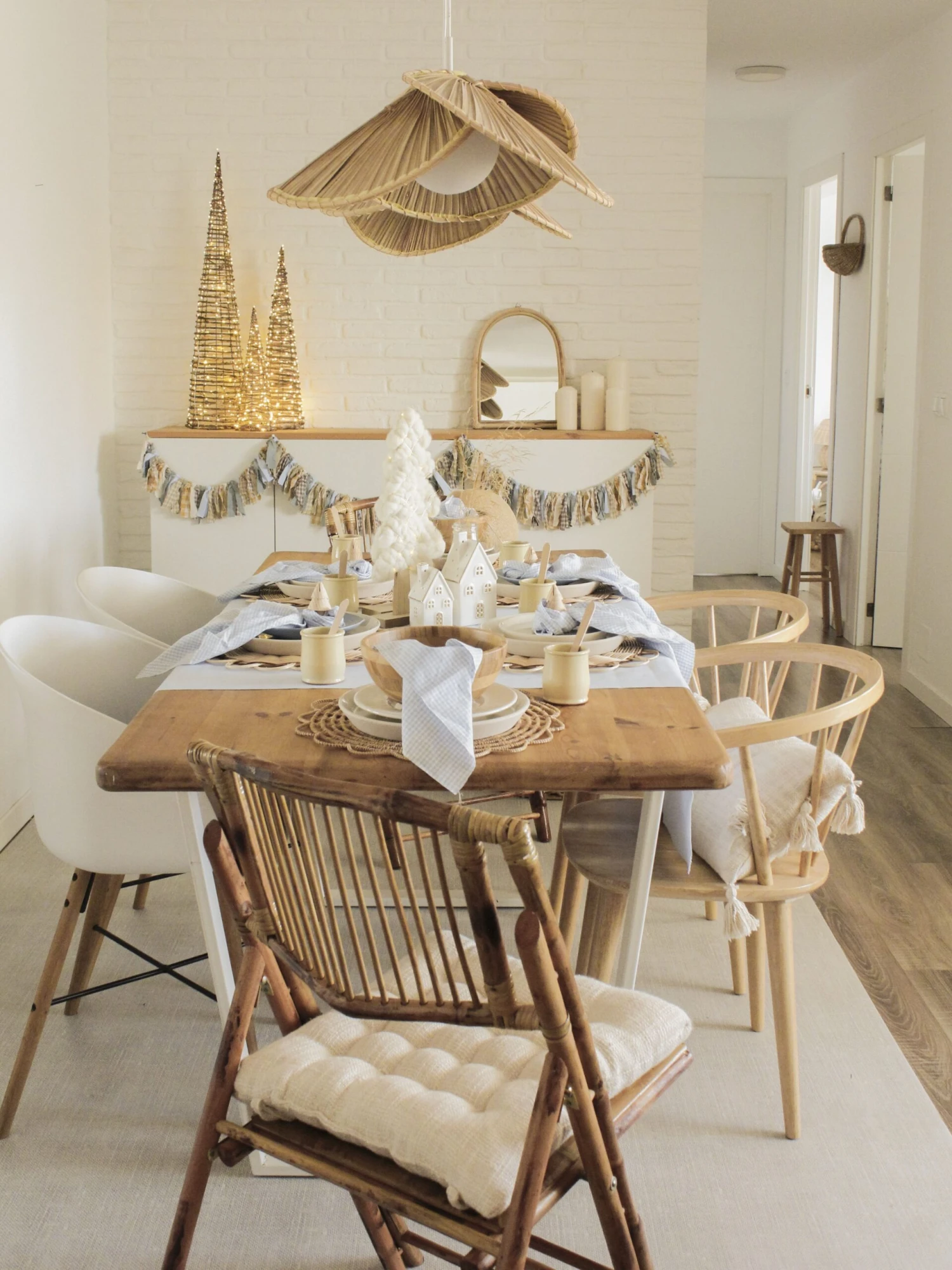 Set Di 4 Sedie Legno Marrone TRENTOR 9 Set Di 4 Sedie Legno Marrone TRENTOR - immagine 7