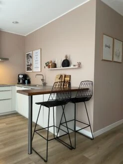 Set Di 2 Sedie Alte In Acciaio Nero PRESTON 18 Set Di 2 Sedie Alte In Acciaio Nero PRESTON -Beliani undef src sa picid 818933 type whitesh image