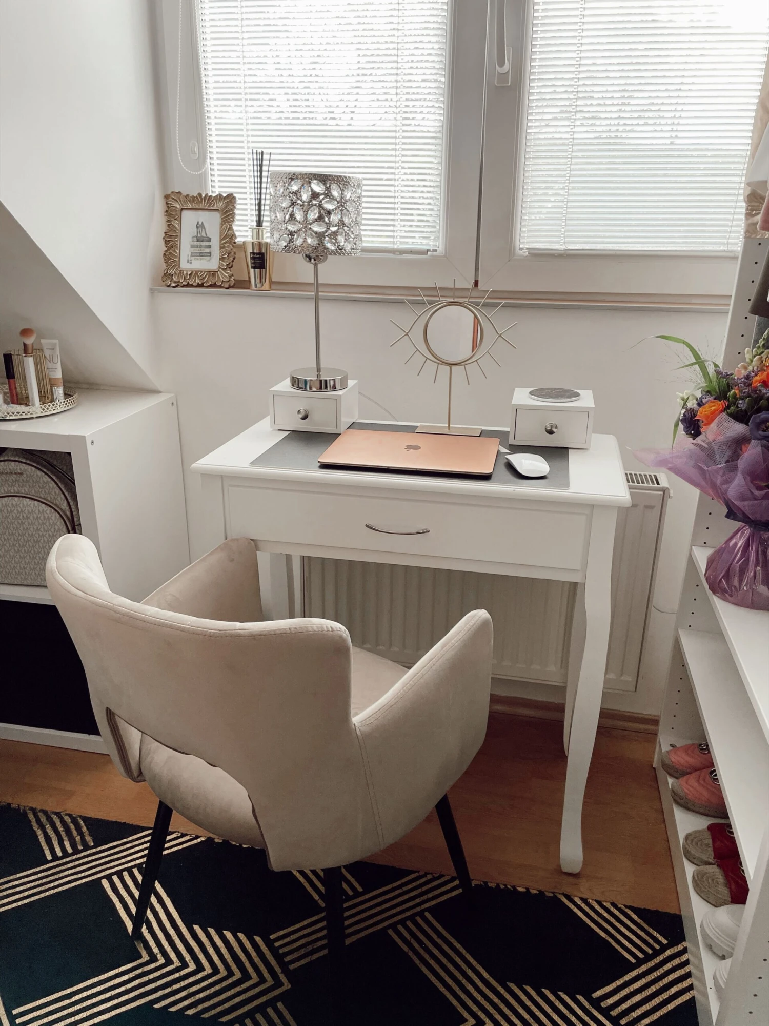 Sedia Da Pranzo Velluto Grigio E Nero SANILAC 7 Sedia Da Pranzo Velluto Grigio E Nero SANILAC - immagine 5