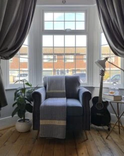 Poltrona In Velluto Grigio Scuro VIETAS 15 Poltrona In Velluto Grigio Scuro VIETAS -Beliani undef src sa picid 836105 type whitesh image